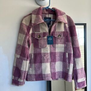 NWT Plain barn jacket - Cambridge Dry Goods
Women’s Small